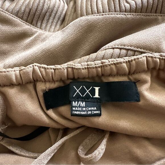 Forever 21 pleated dress for medium size girls - Picture 6 of 9